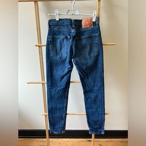 Levi’s 30x32 skinny jeans dark wash